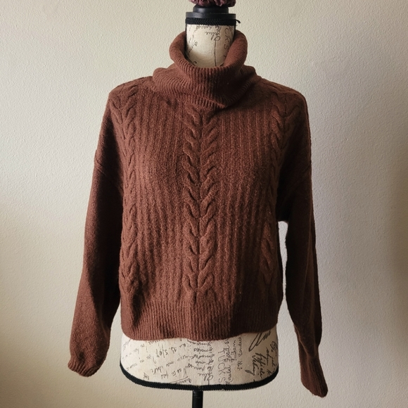 wild fable Sweaters - Wild Fable crop cowl neck sweater